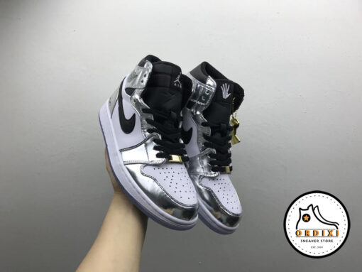 giay-nike-air-jordan-1-high-pass-the-torch-chromewhite-aq7476-016