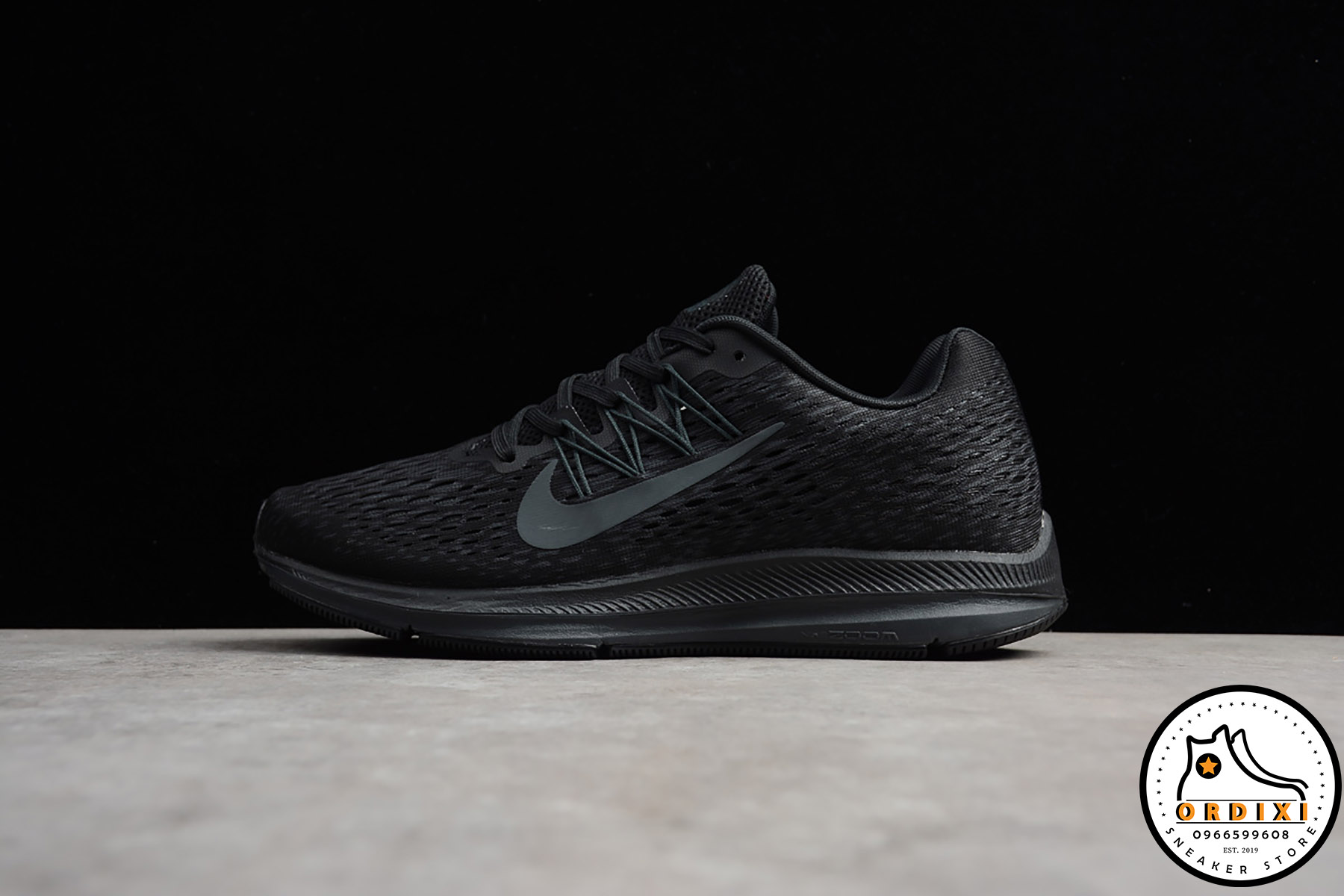 nike mens zoom winflo 5 running shoes