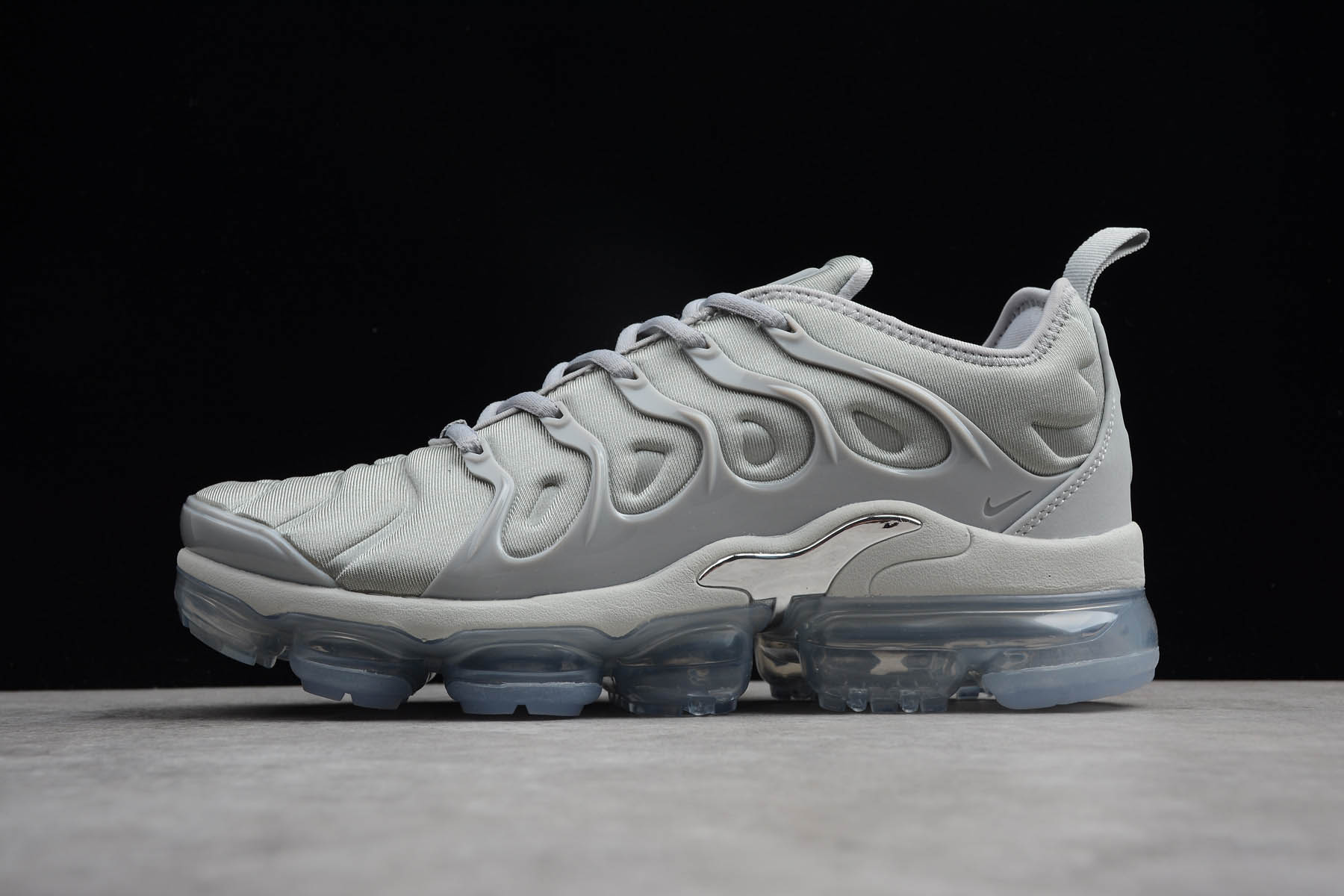 nike vapormax plus 40