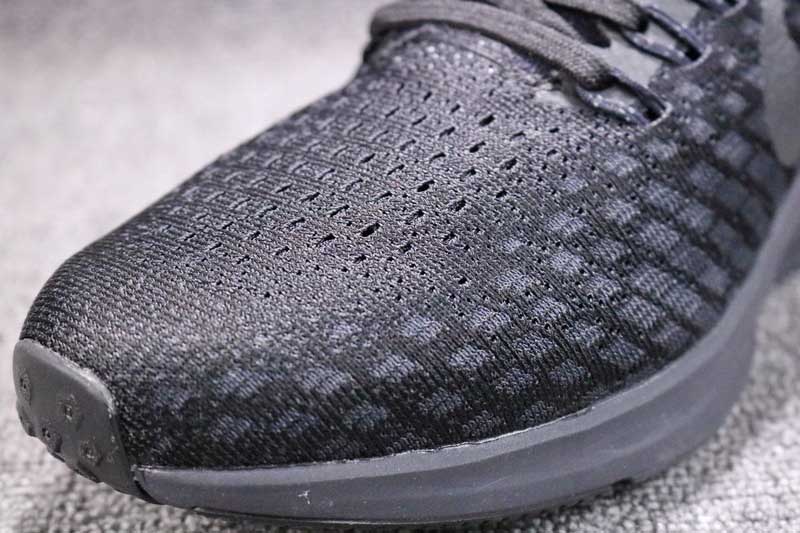 pegasus 35 triple black