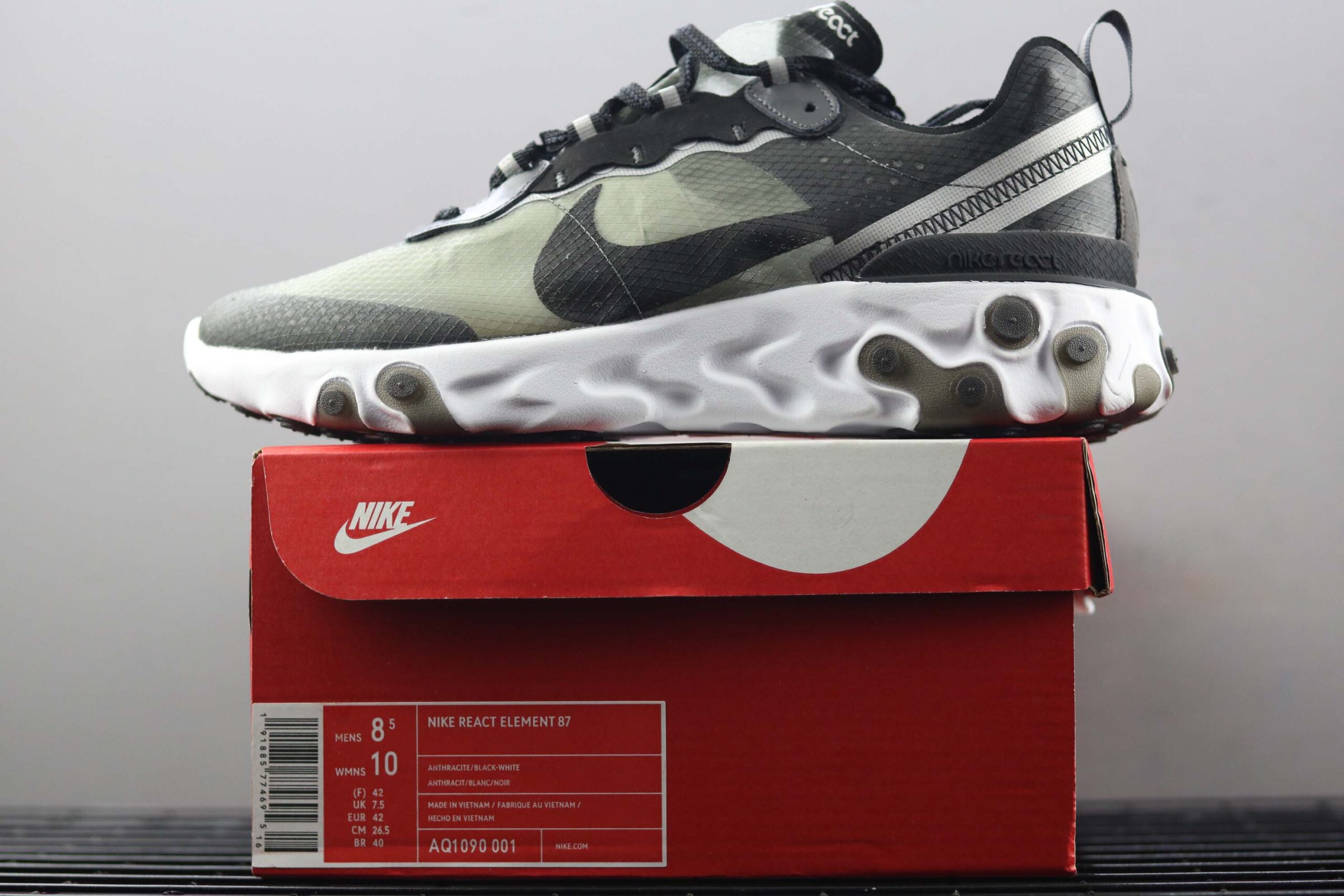 black react element 87