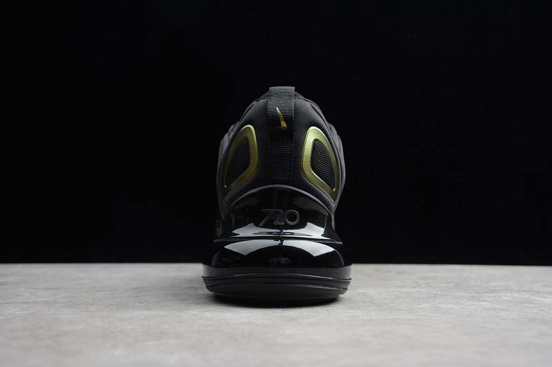 nike air max 720 black gold