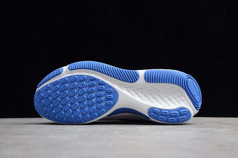 nike epic react flyknit white blue