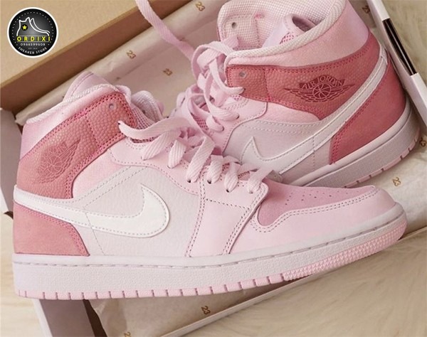 Nike Air Jordan 1 Mid 'Digital Pink' Trở Nên Hot Vì Lý Do Gì?