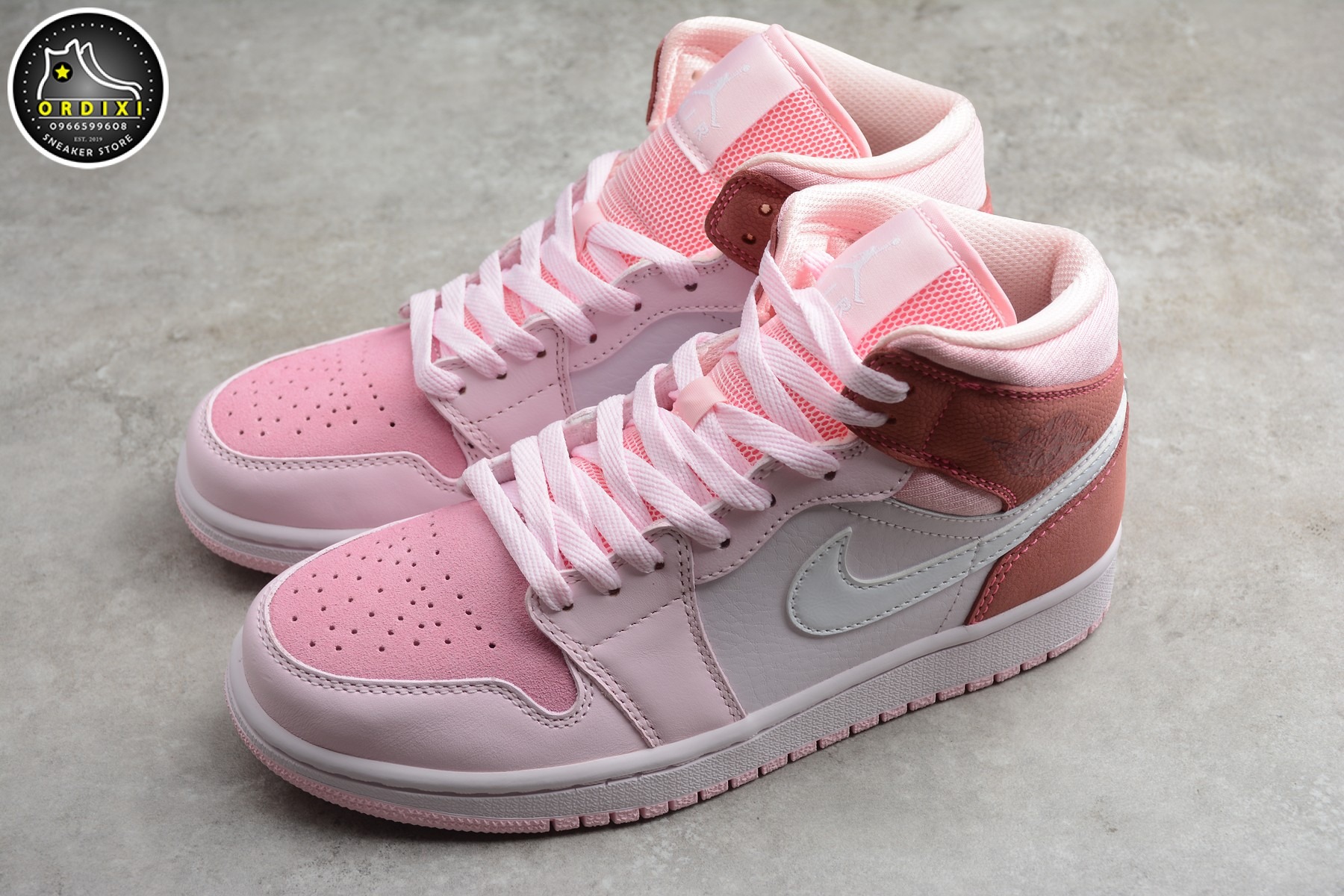 Nike Air Jordan 1 Mida 'Digital Pink Giá Bao Nhiêu Và Mua Ở Đâu?