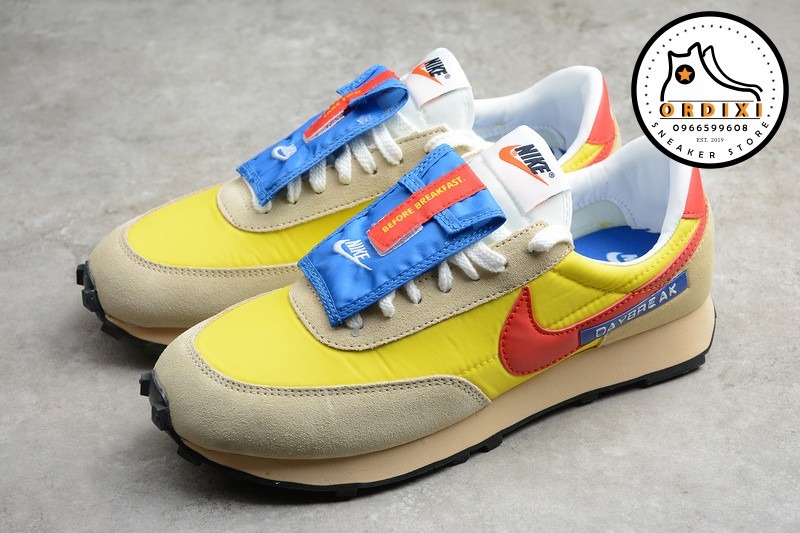 nike yellow daybreak