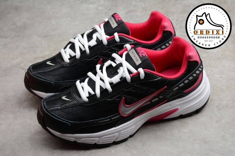 nike initiator pink