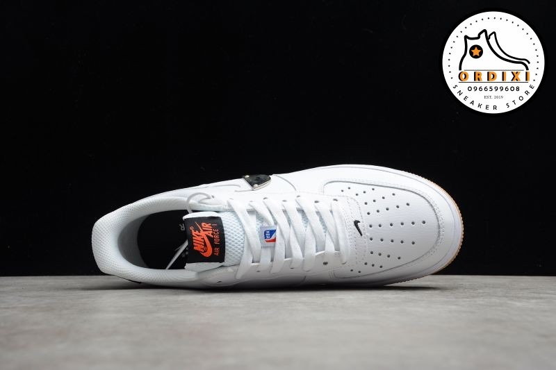 Nike Air Force 1 NBA White Crimson CT2298-101