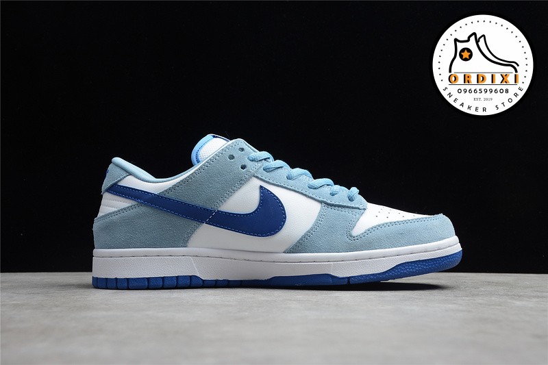 nike dunk low white light blue dark blue