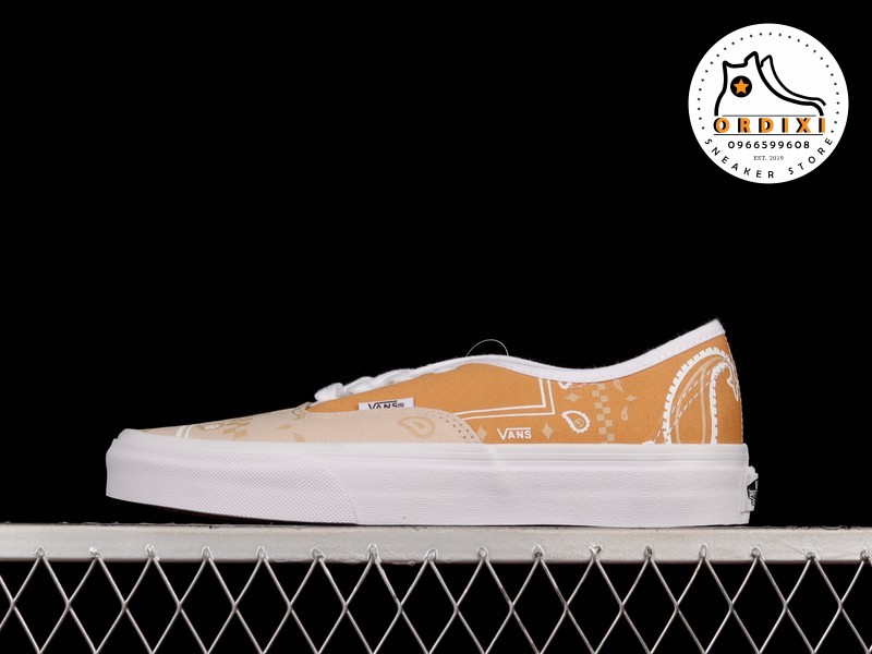 Vans Authentic Peace Paisley Peace True White Shoes VN0A5KRDATI 